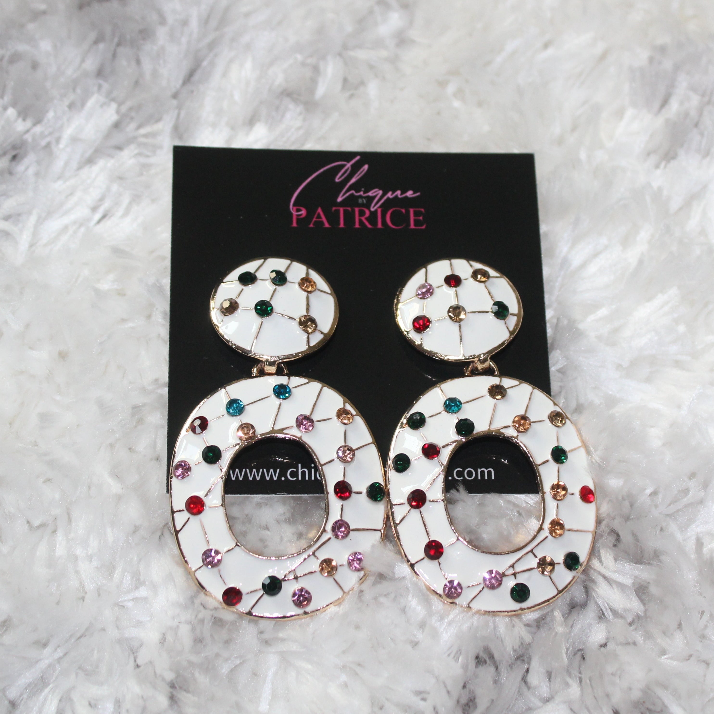 Glamorous Dangle Earring